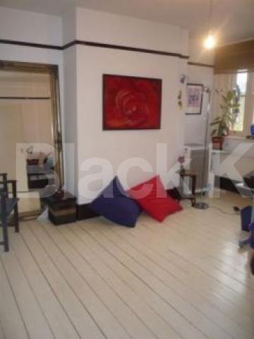			2 Bedroom, 1 bath, 1 reception Flat			 Glebe Road, CROUCH END