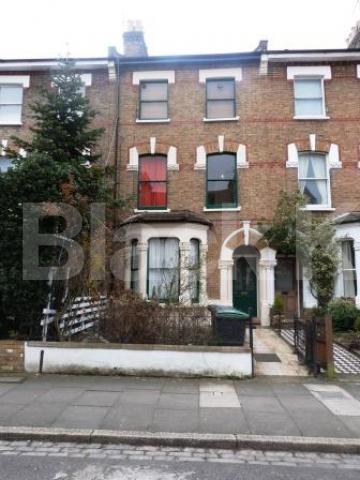 			EARLY VIEWINGS ADVISED!!!, 2 Bedroom, 1 bath, 1 reception Flat			 Palace Road, CROUCH END N8