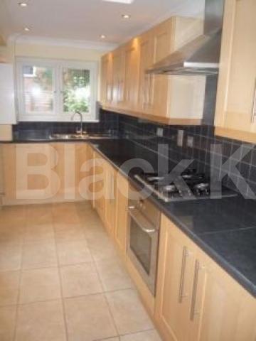 			LET!, 2 Bedroom, 1 bath, 1 reception Ground Floor Flat			 Harvey Road, CROUCH END