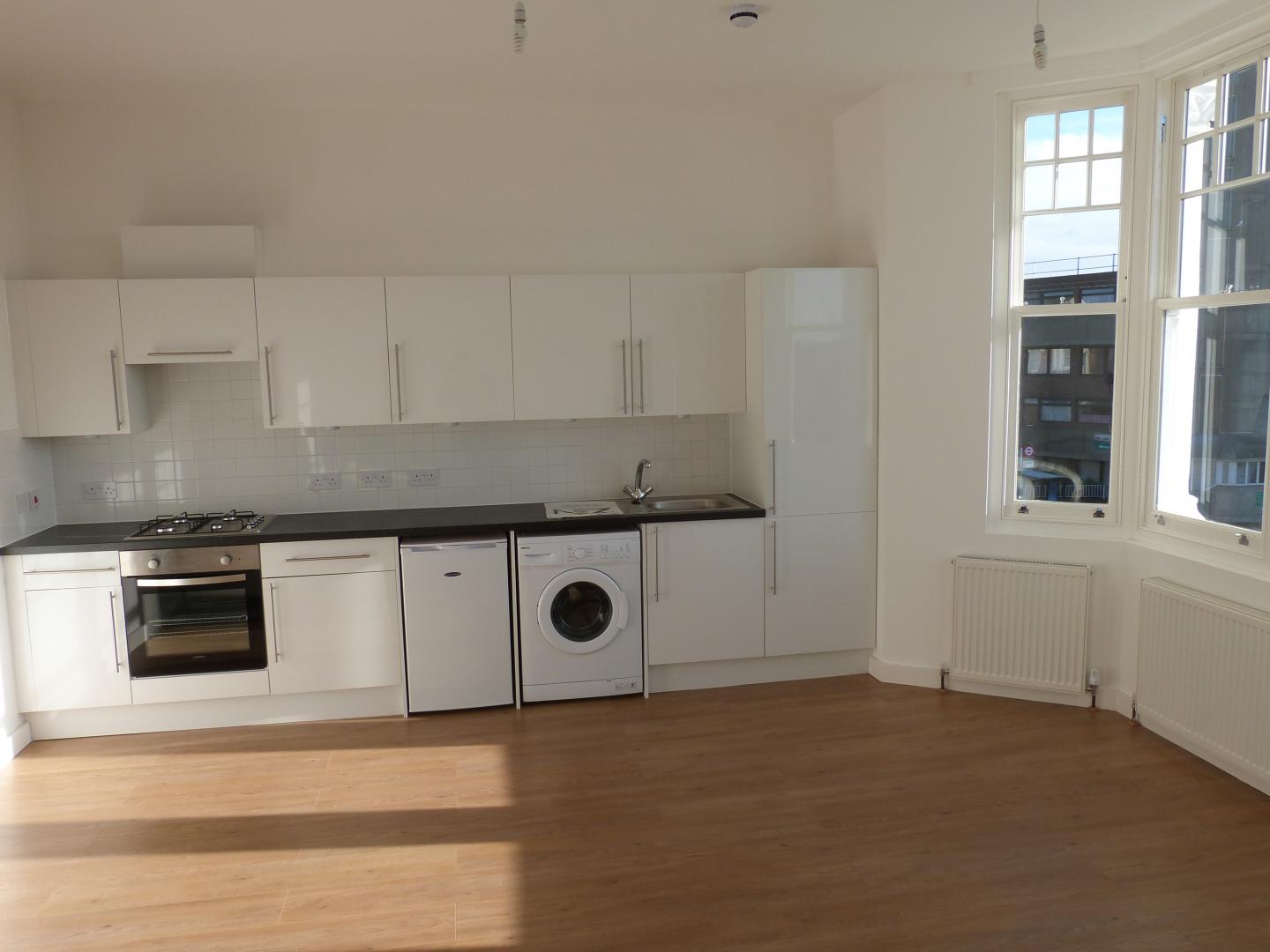			3 Bedroom, 1 bath, 1 reception Flat			 Mill Lane, WEST HAMPSTEAD