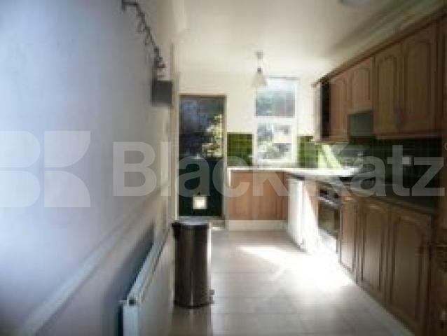 			2 Bedroom, 1 bath, 1 reception Flat			 Palace Gates Road, ALEXANDRA PALACE N22