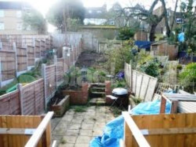 			2 Bedroom, 1 bath, 1 reception Flat			 Palace Gates Road, ALEXANDRA PALACE N22