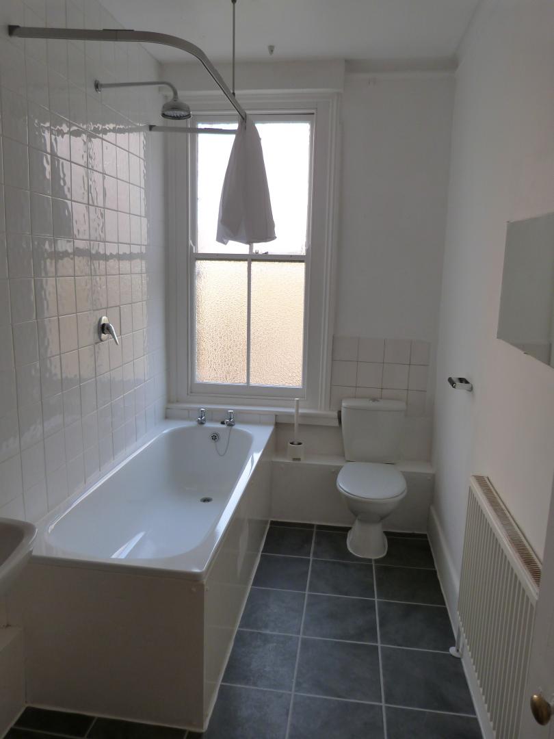 			1 Bedroom, 1 bath, 1 reception Flat			 Randolph Avenue, MAIDA VALE