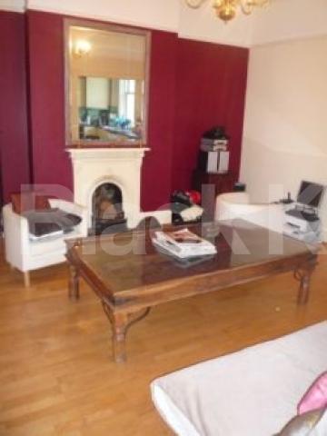 			1 Bedroom, 1 bath, 1 reception Flat			 Muswell Hill, MUSWELL HILL