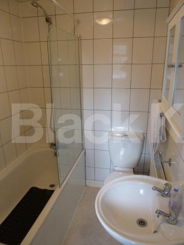 			Only 1 calender months deposit instead of 6 weeks, saving £642!, 2 Bedroom, 1 bath, 1 reception Flat			 Chapel Market, ANGEL