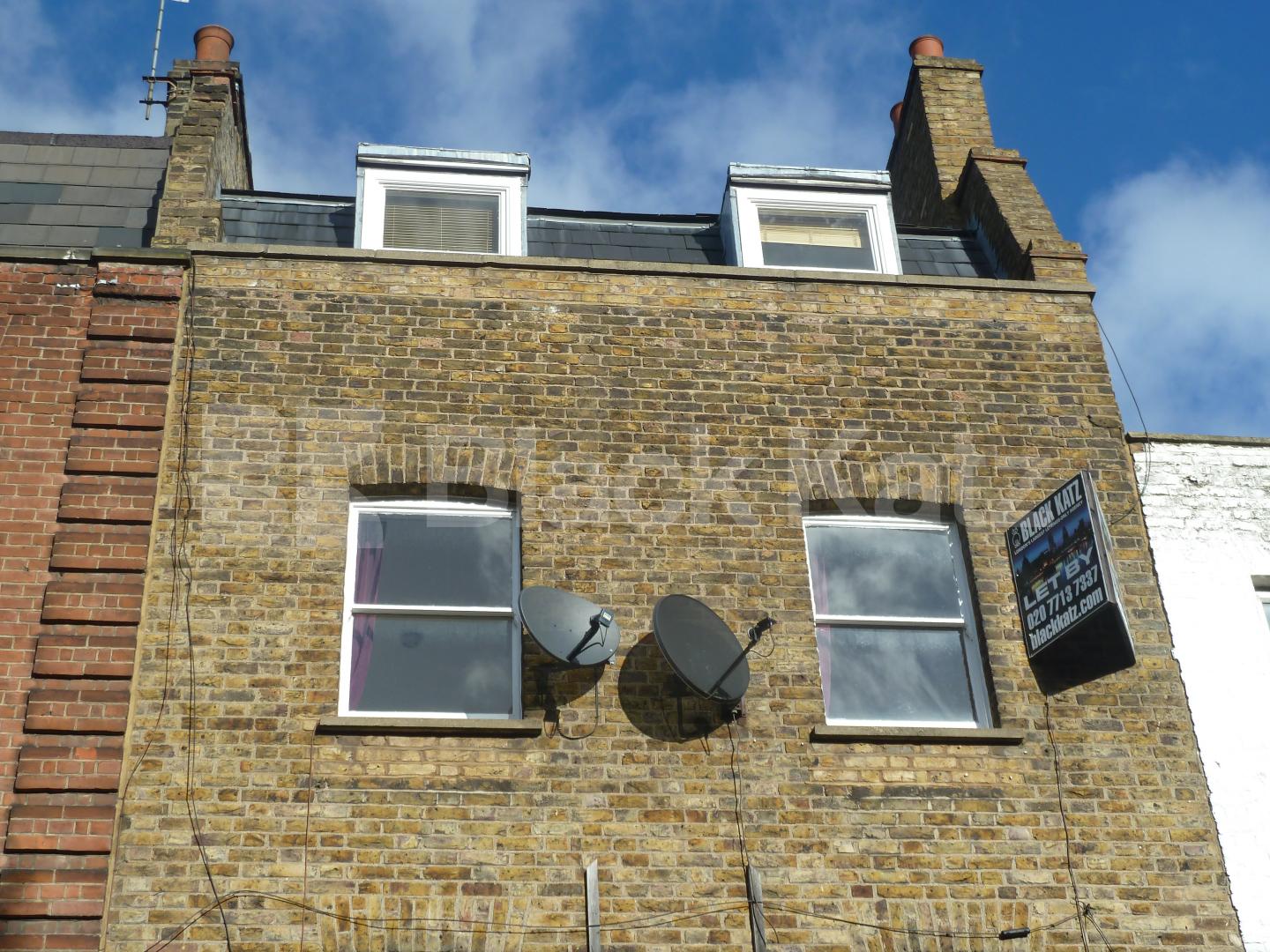 			Only 1 calender months deposit instead of 6 weeks, saving £642!, 2 Bedroom, 1 bath, 1 reception Flat			 Chapel Market, ANGEL