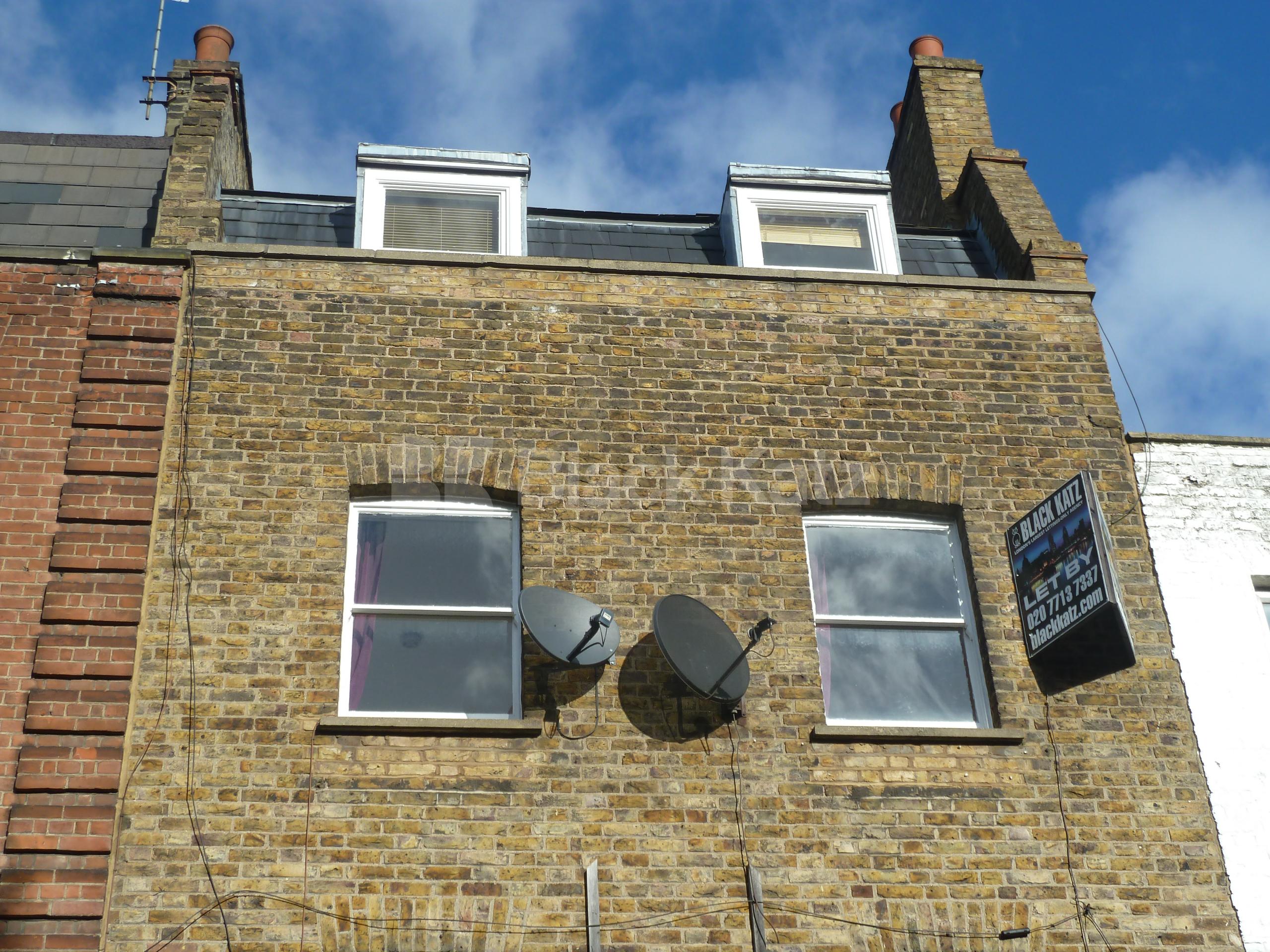 			Only 1 calender months deposit instead of 6 weeks, saving £642!, 2 Bedroom, 1 bath, 1 reception Flat			 Chapel Market, ANGEL N1