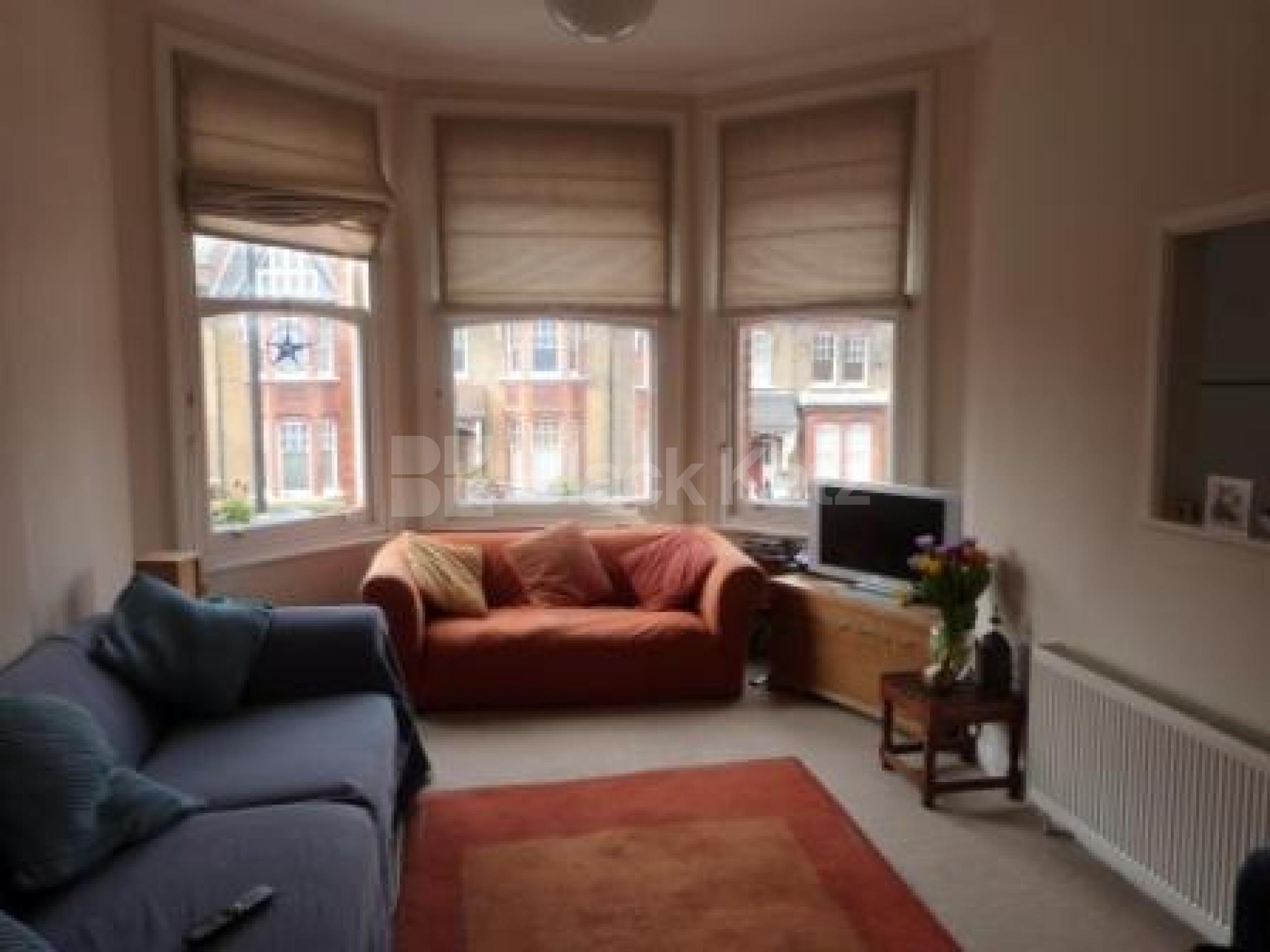 			2 Bedroom, 1 bath, 1 reception Flat			 Ferme Park Road, CROUCH END N8