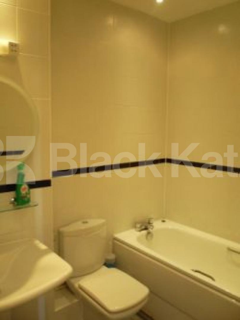 			Like no other!, 3 Bedroom, 1 bath, 1 reception Penthouse			 Hoptree Close, WOODSIDE PARK