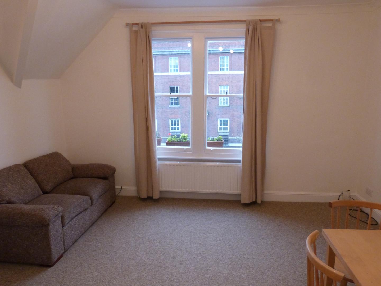 			Fantastic location, 2 Bedroom, 1 bath, 1 reception Flat			 Finchley Road, FINCHLEY ROAD