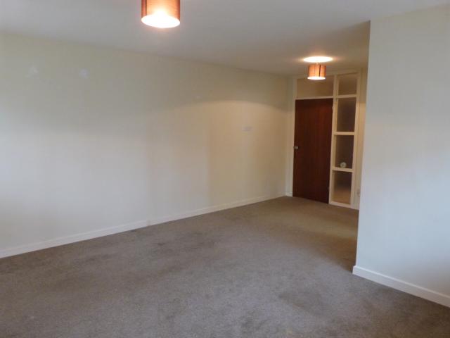 			1 Bedroom, 1 bath, 1 reception Flat			 Acol Road, WEST HAMPSTEAD