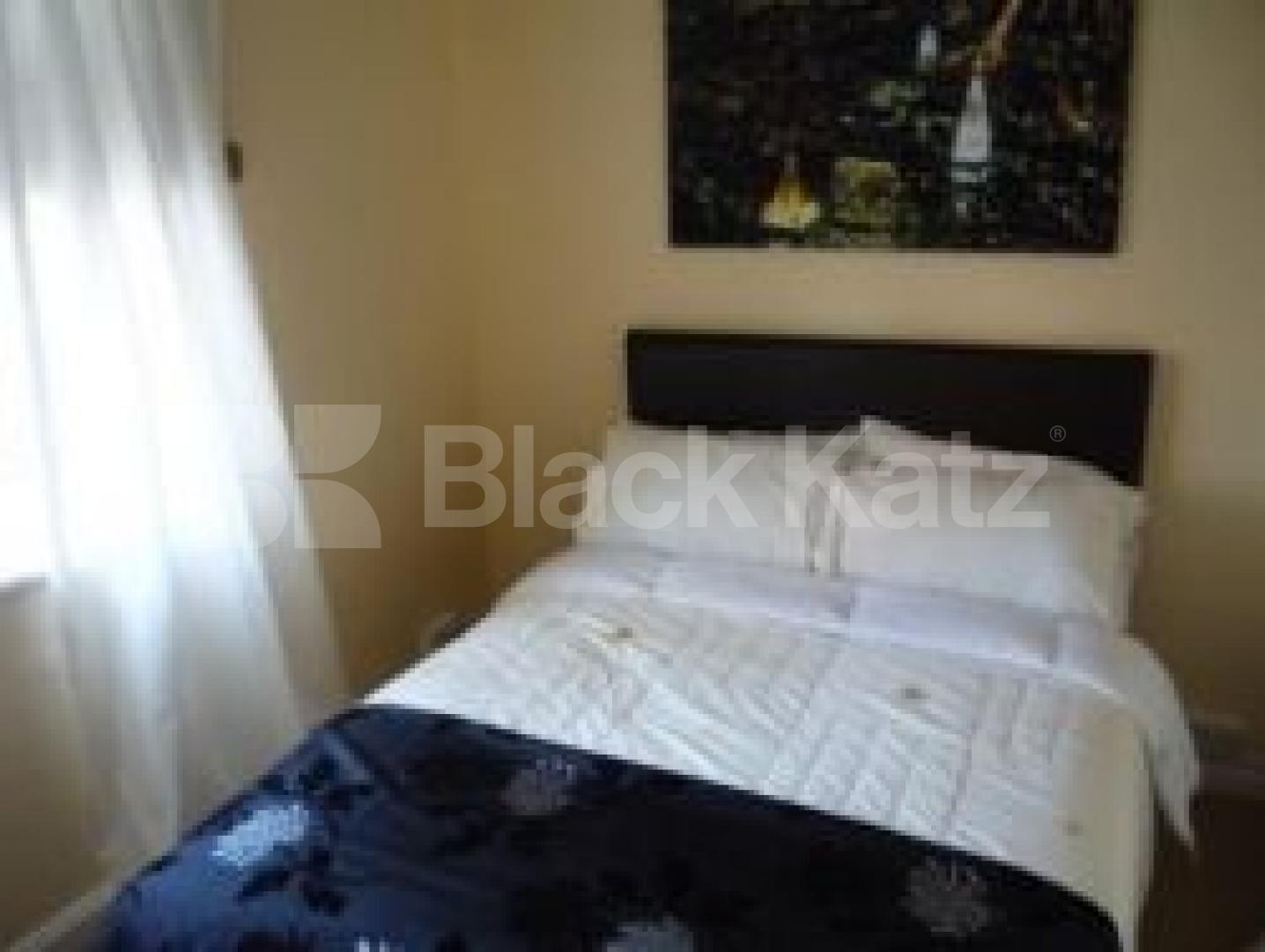 			2 Bedroom, 1 bath, 1 reception Flat			 Colney Hatch Lane, Muswell Hill