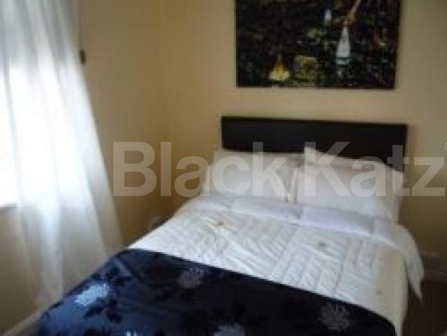 			2 Bedroom, 1 bath, 1 reception Flat			 Colney Hatch Lane, Muswell Hill