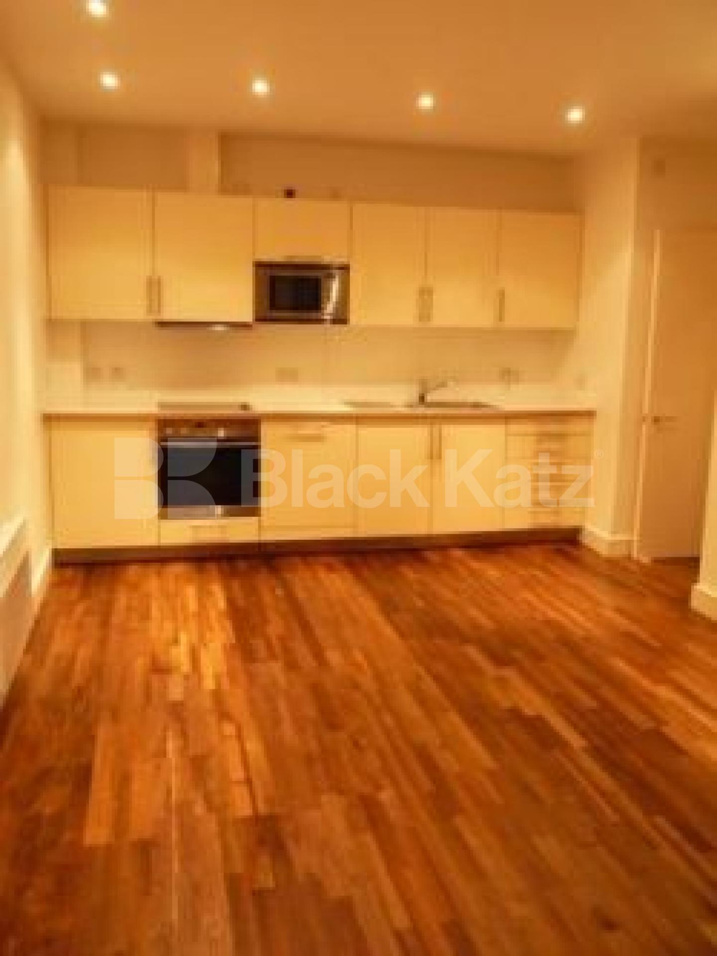 			Amazing!, 2 Bedroom, 1 bath, 1 reception Flat			 Exchange House, CROUCH END N8