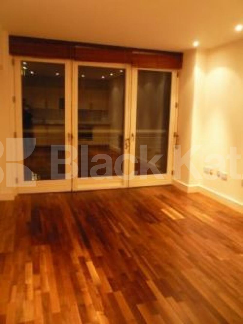 			Amazing!, 2 Bedroom, 1 bath, 1 reception Flat			 Exchange House, CROUCH END