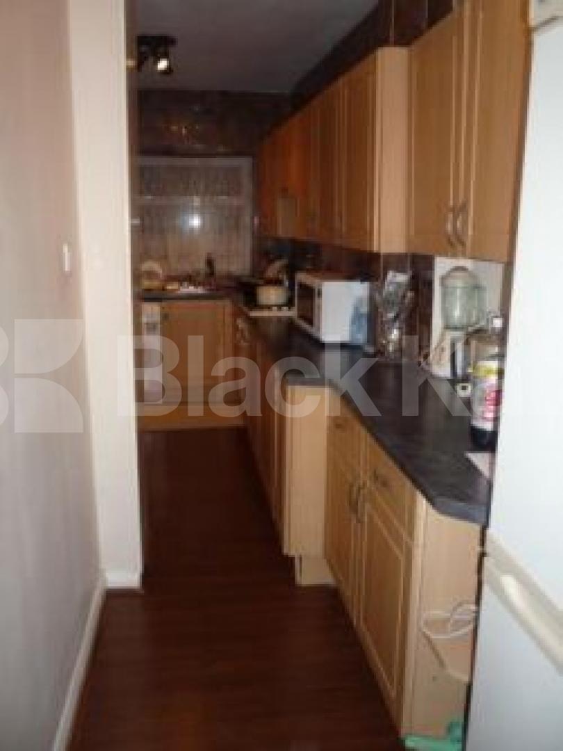 			Lovely house!, 3 Bedroom, 1 bath, 1 reception House			 Norfolk Avenue, PALMERS GREEN