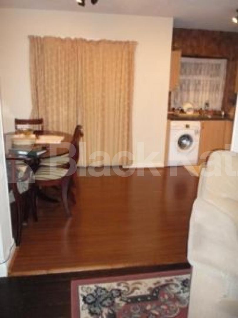 			Lovely house!, 3 Bedroom, 1 bath, 1 reception House			 Norfolk Avenue, PALMERS GREEN