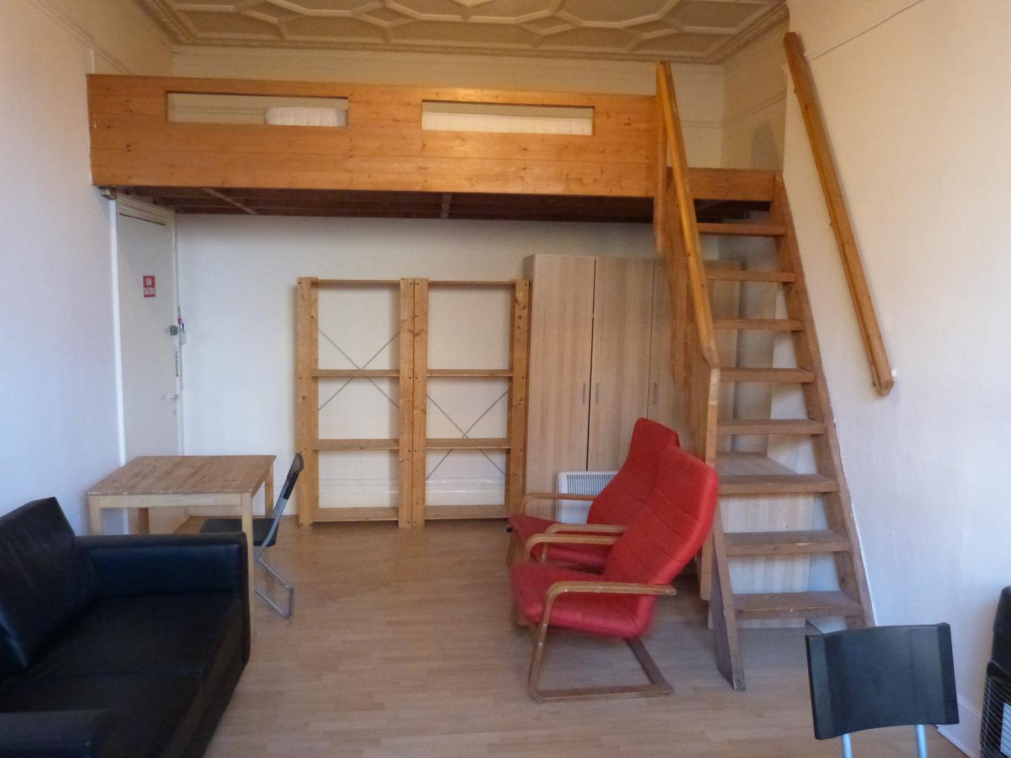 			Studio Apartment, 1 bath, 1 reception Studio			 Brondesbury Villas, QUEENS PARK