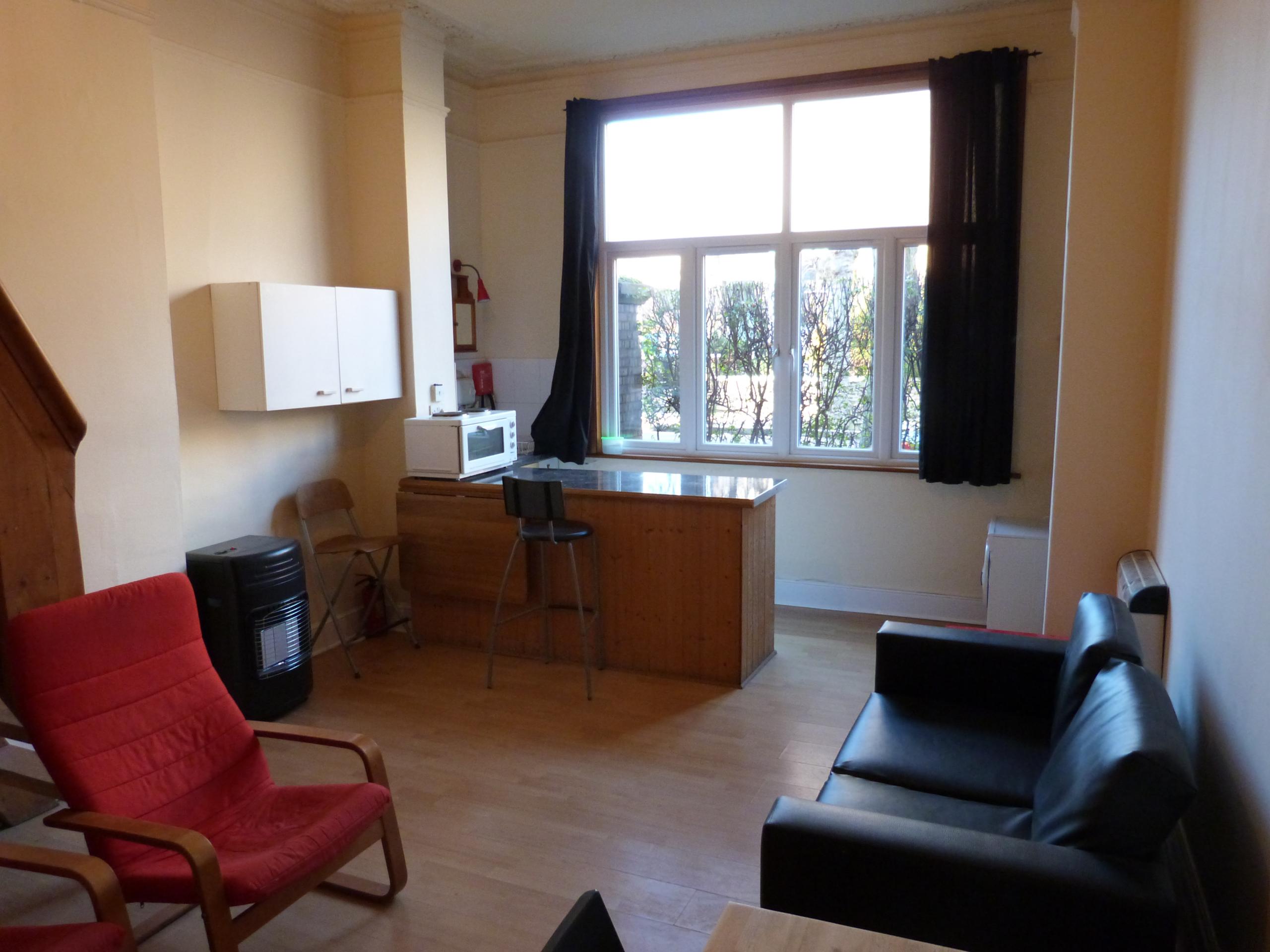 			Studio Apartment, 1 bath, 1 reception Studio			 Brondesbury Villas, QUEENS PARK NW6