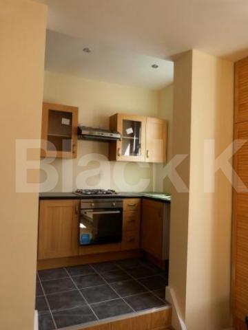 			3 Bedroom, 1 bath, 1 reception Flat			 Falkland Road, Haringey Ladder