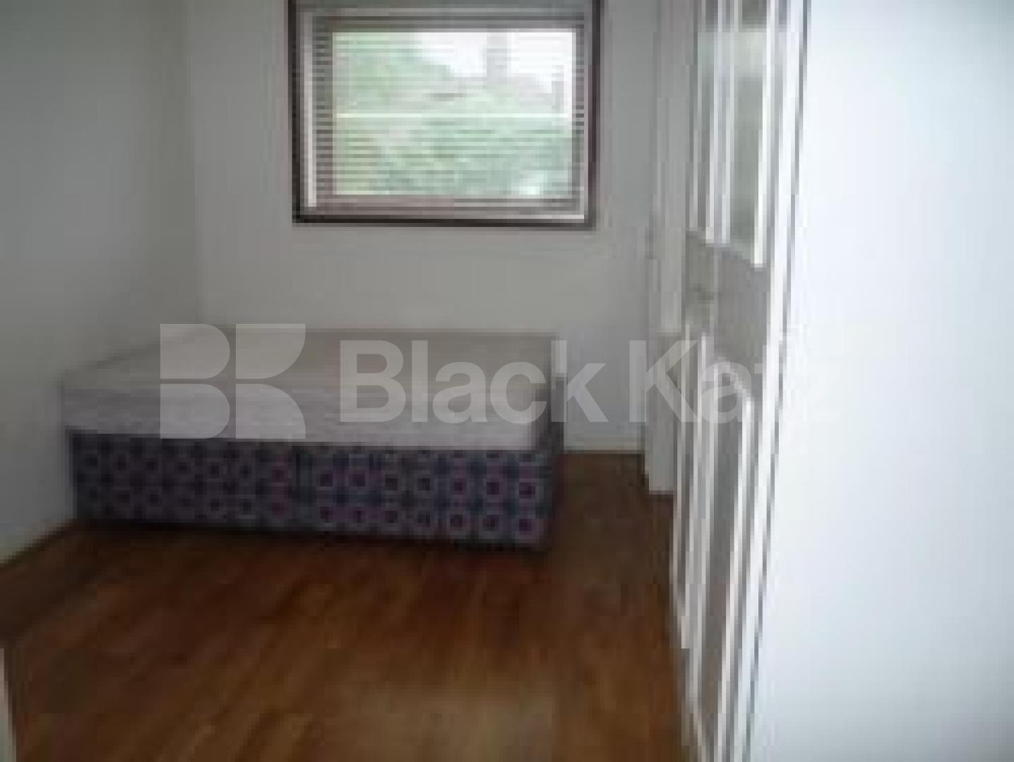 			Great new instruction!, 1 Bedroom, 1 bath, 1 reception Flat			 Wren View, HIGHGATE