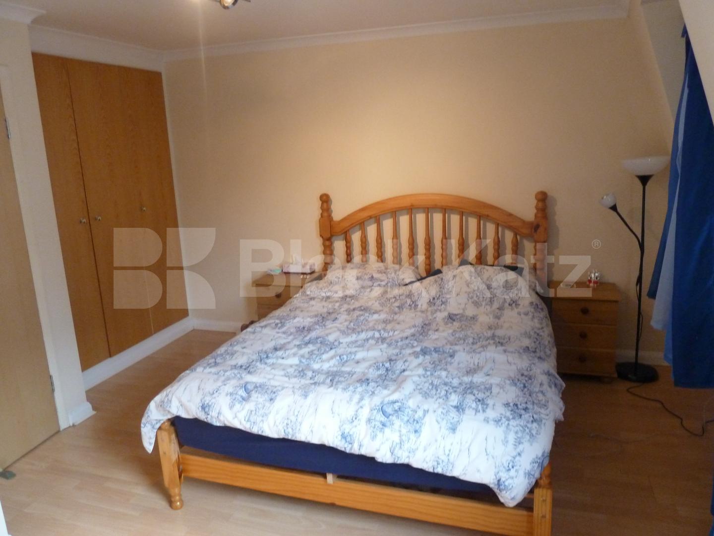 			New Instruction, 1 Bedroom, 1 bath, 1 reception Flat			 St John Street, ISLINGTON