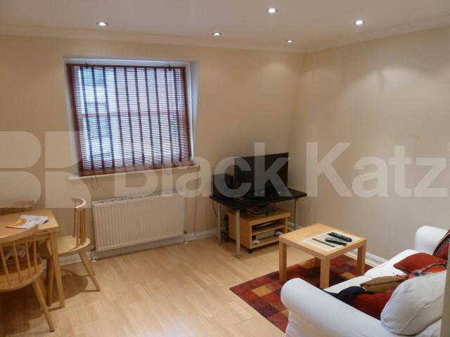 			New Instruction, 1 Bedroom, 1 bath, 1 reception Flat			 St John Street, ISLINGTON