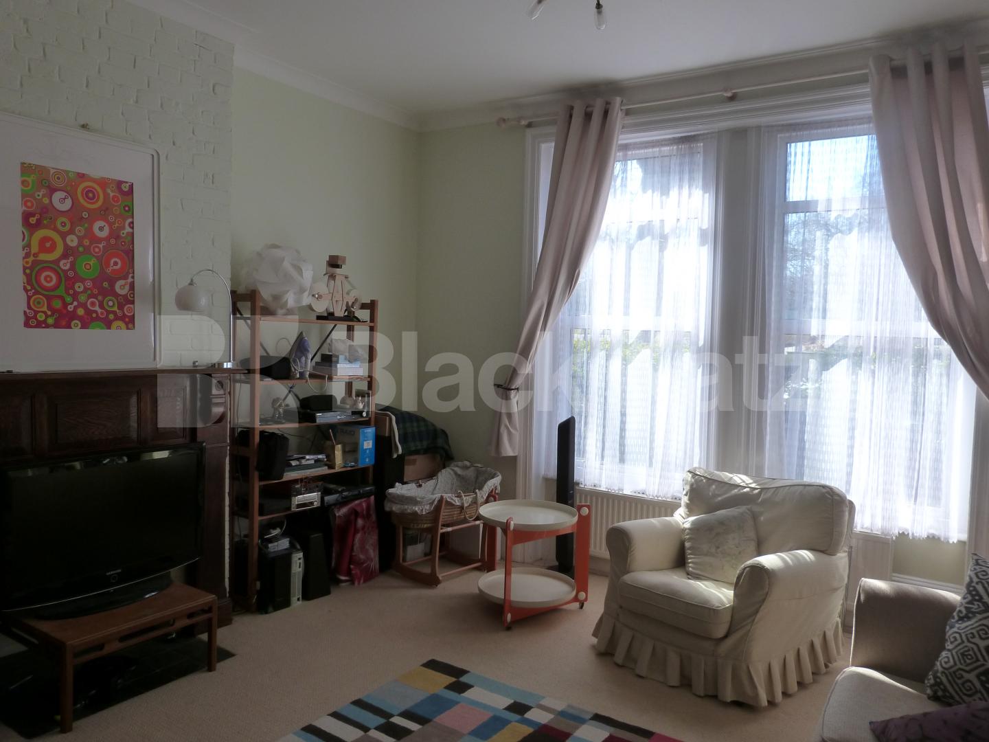 			Amazing Garden Property !, 2 Bedroom, 1 bath, 1 reception Flat			 Priory Road, Crouch End