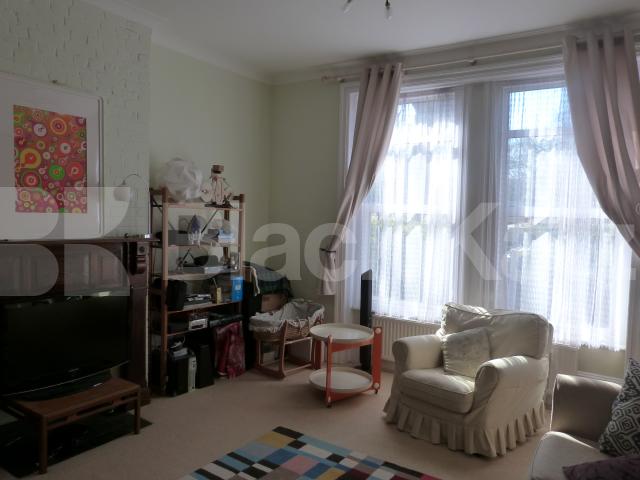 			Amazing Garden Property !, 2 Bedroom, 1 bath, 1 reception Flat			 Priory Road, Crouch End