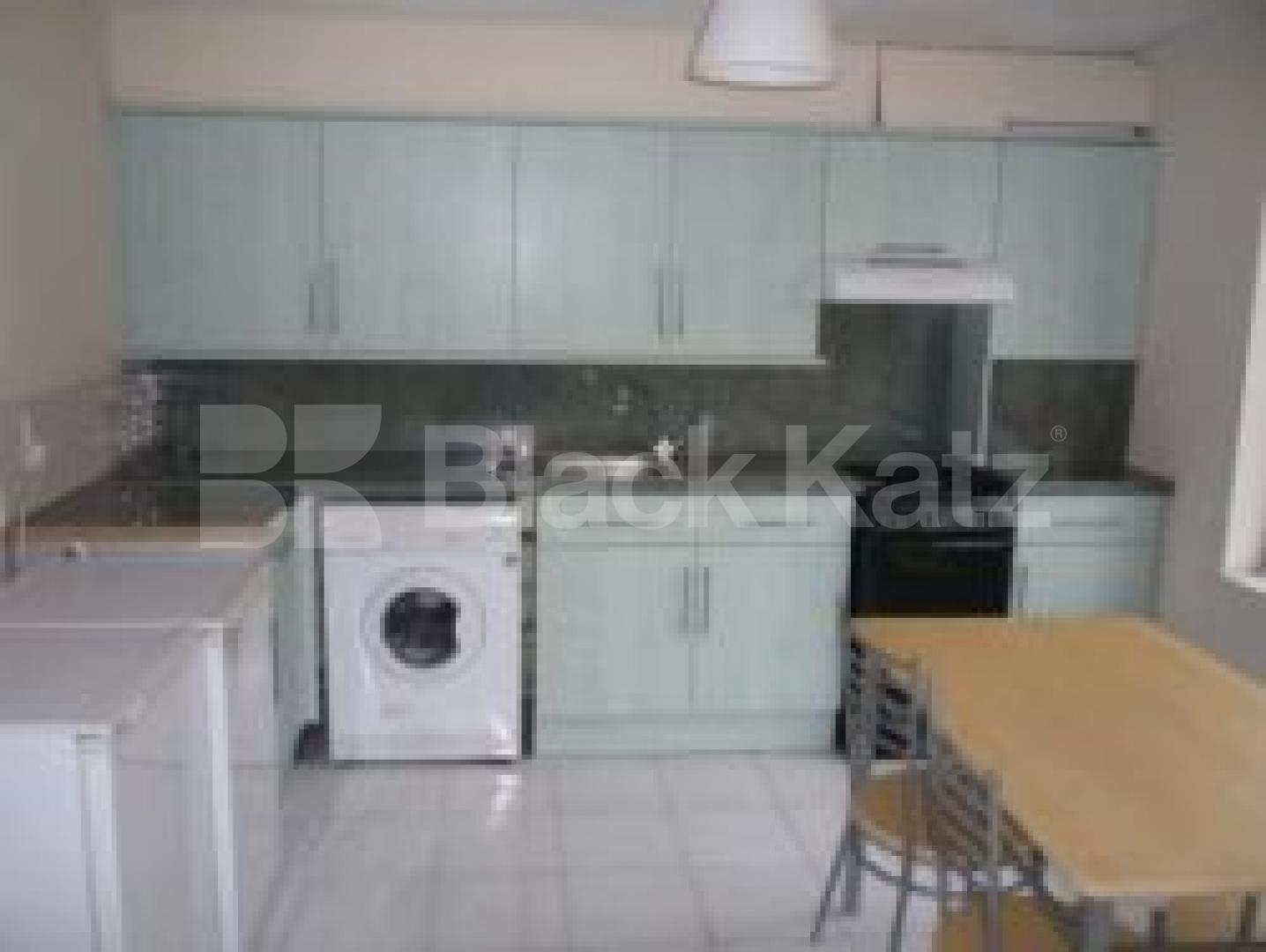 			2 Bedroom, 1 bath, 1 reception Flat			 Birkbeck Road, CROUCH END