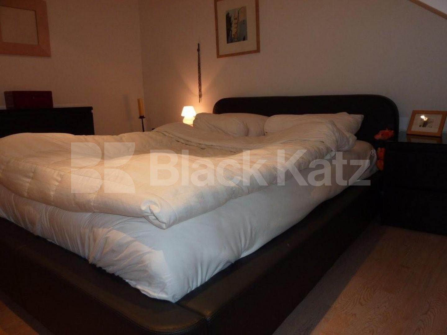 			CONTEMPORARY 1 BED NEAR PRIMROSE HILL, 1 Bedroom, 1 bath, 1 reception Flat			 Primrose Gardens , PRIMROSE HILL