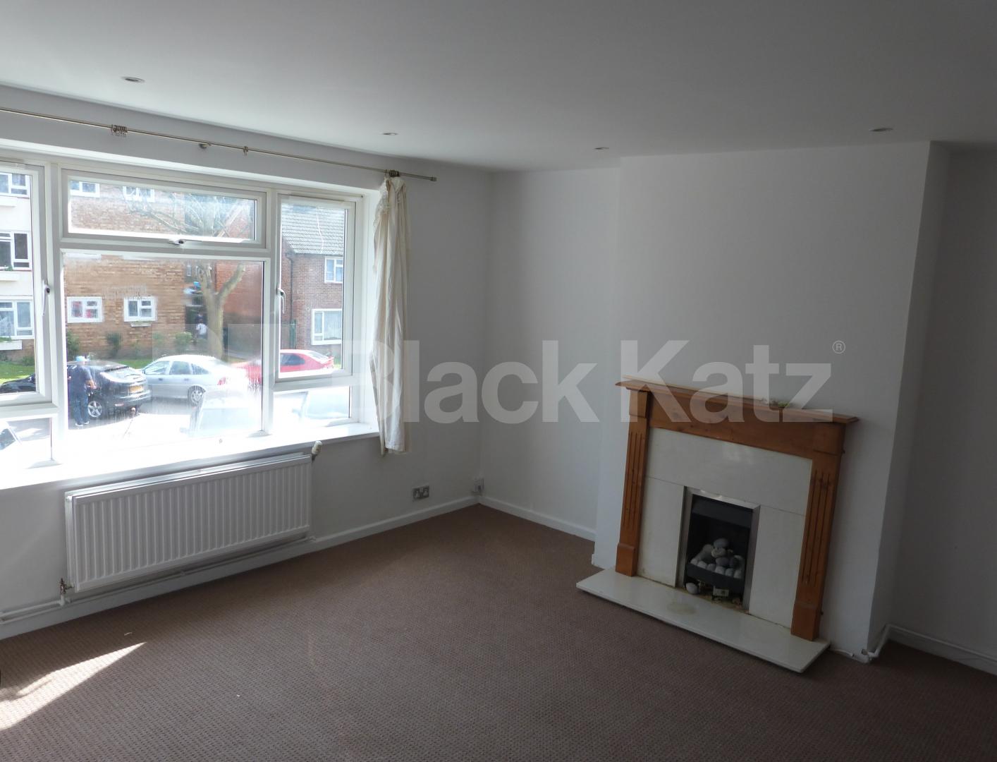 			3 Bedroom, 1 bath, 1 reception Flat			 Boyton Close, Hornsey