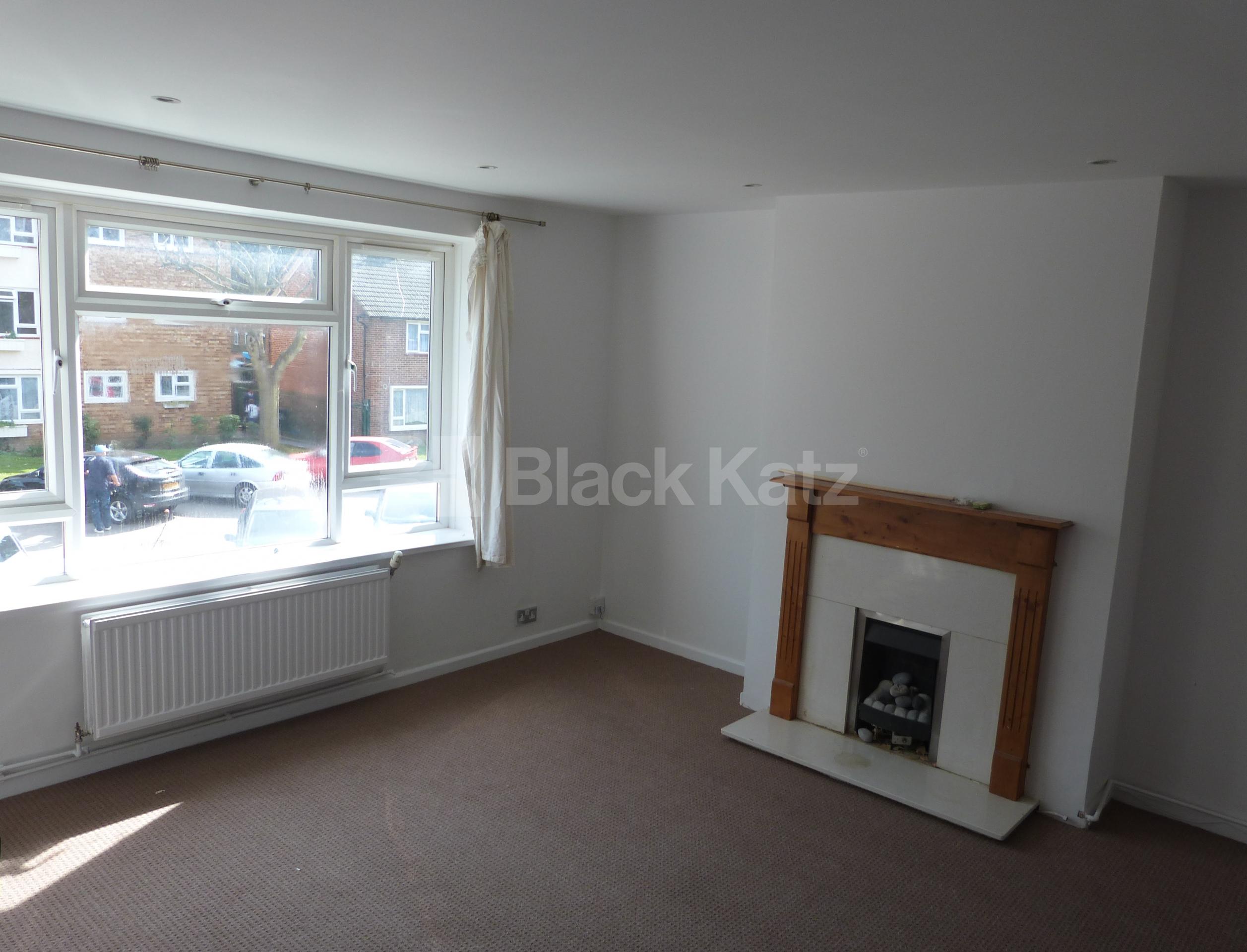			3 Bedroom, 1 bath, 1 reception Flat			 Boyton Close, Hornsey N8