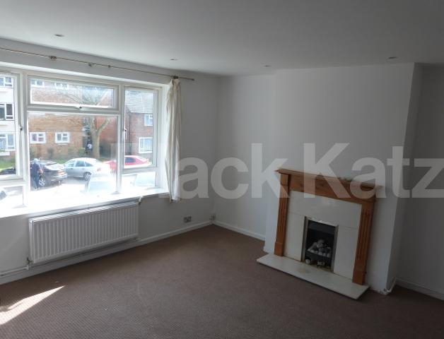 			3 Bedroom, 1 bath, 1 reception Flat			 Boyton Close, Hornsey