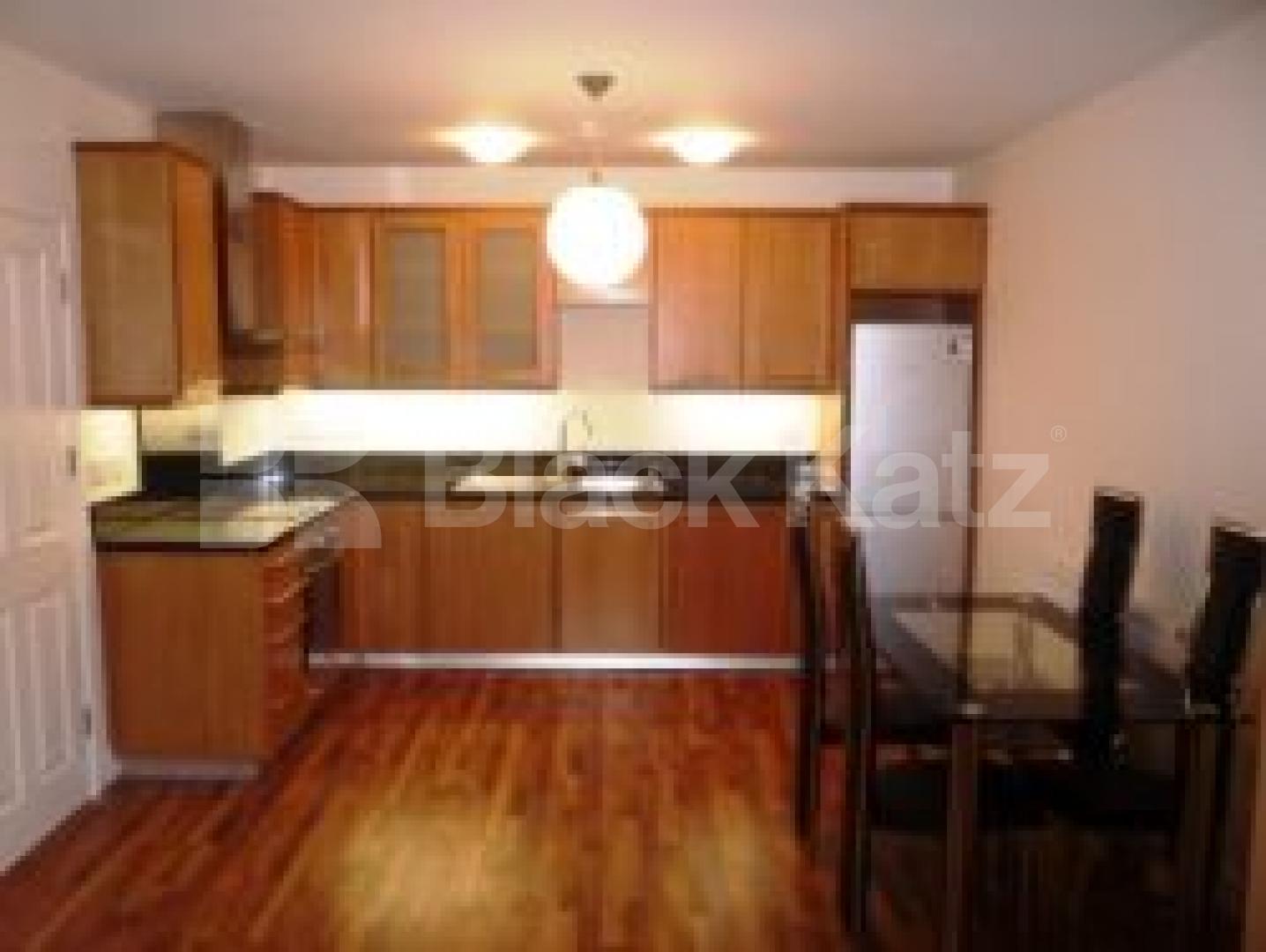 			LET, 2 Bedroom, 1 bath, 1 reception Ground Floor Flat			 Ecclesbourne Road, PALMERS GREEN