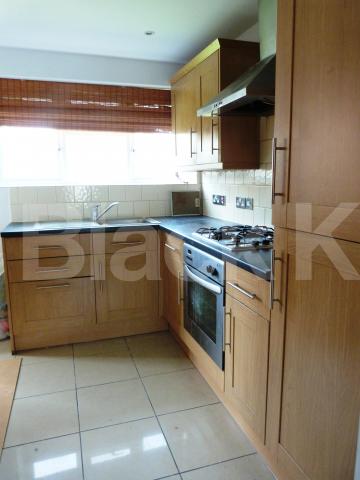			3 Bedroom, 1 bath, 1 reception Flat			 Boyton Close, Hornsey