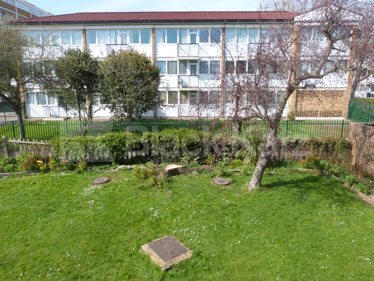 			3 Bedroom, 1 bath, 1 reception Flat			 Boyton Close, Hornsey