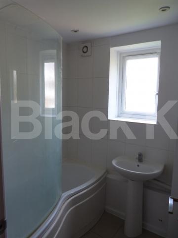 			3 Bedroom, 1 bath, 1 reception Flat			 Boyton Close, Hornsey