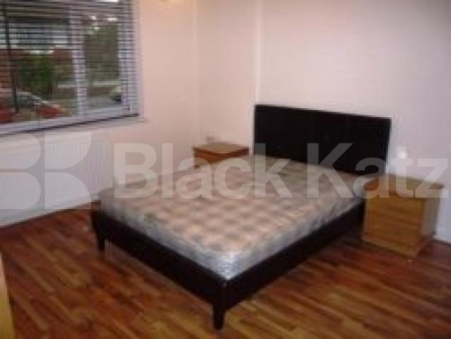 			LET, 2 Bedroom, 1 bath, 1 reception Ground Floor Flat			 Ecclesbourne Road, PALMERS GREEN