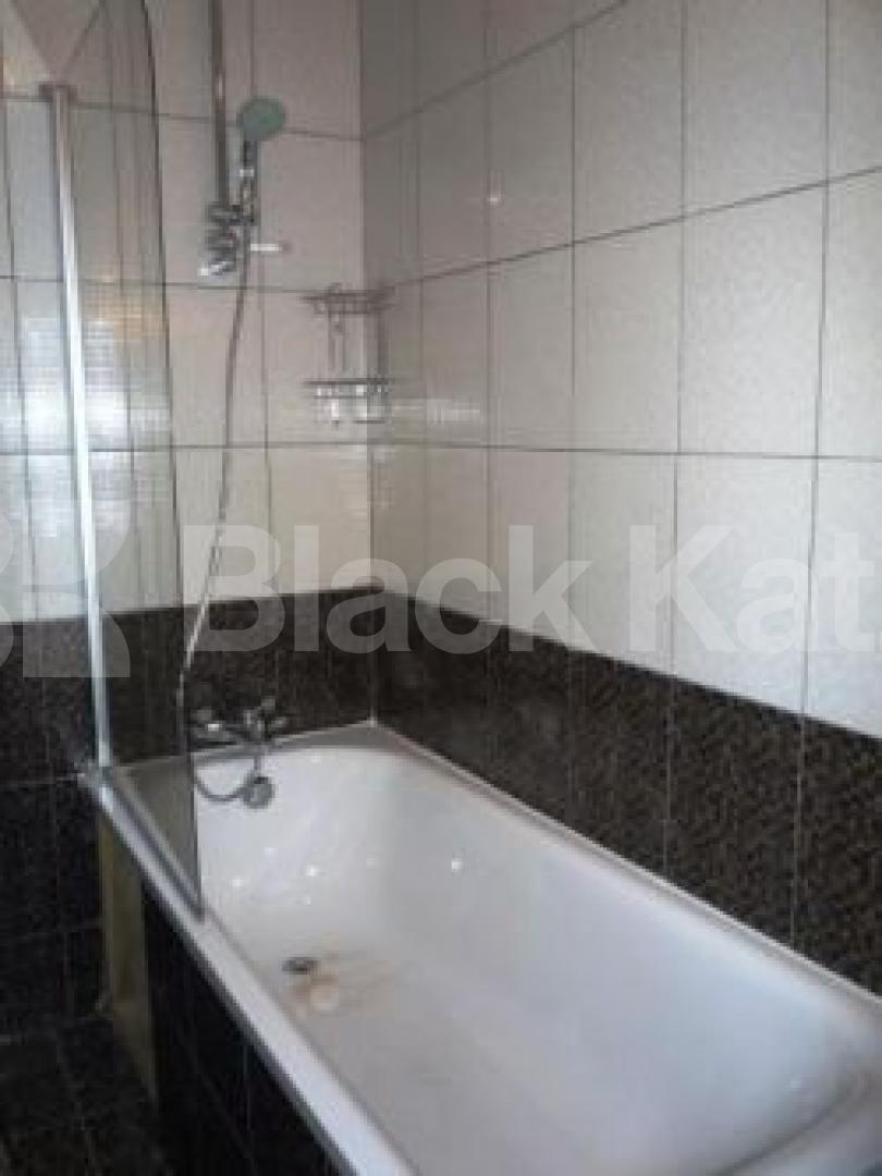 			LET, 2 Bedroom, 1 bath, 1 reception Ground Floor Flat			 Ecclesbourne Road, PALMERS GREEN