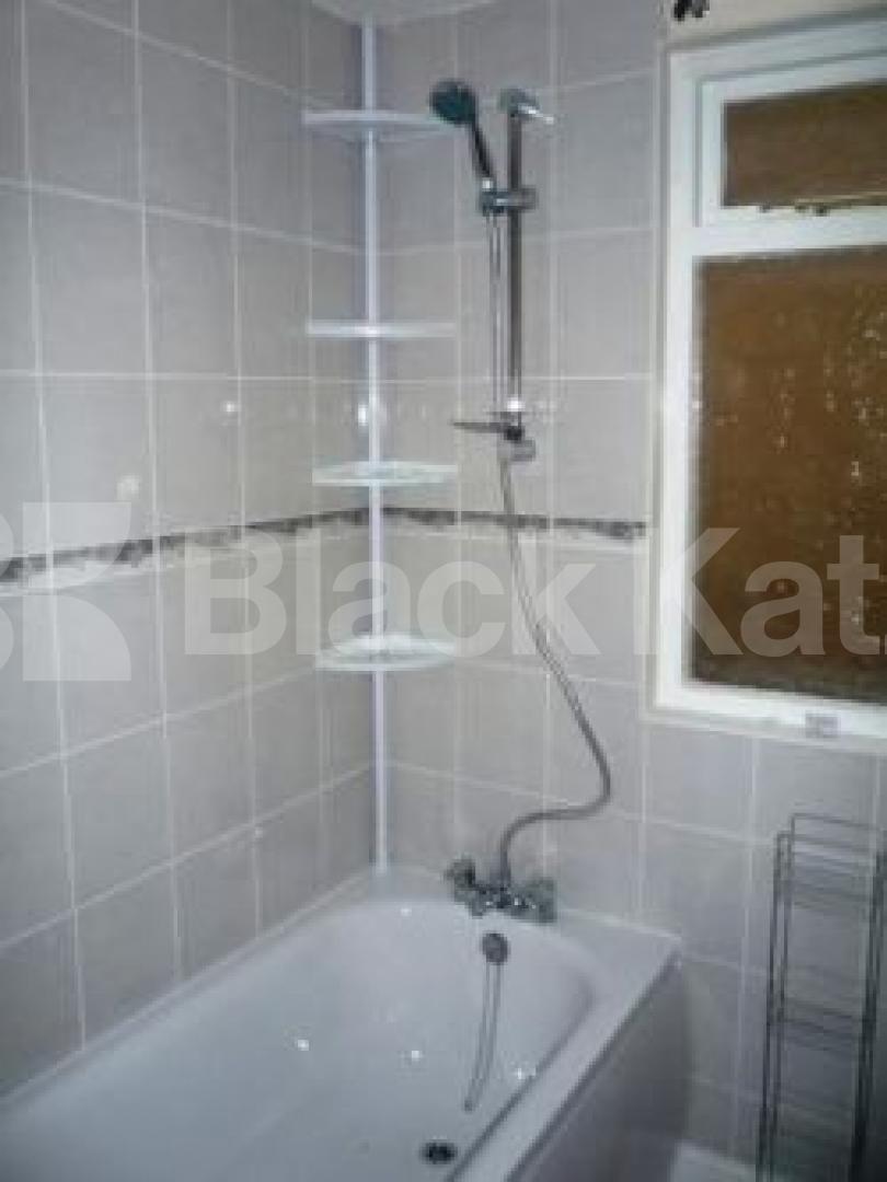 			LET, 2 Bedroom, 1 bath, 1 reception Flat			 High Street, CROUCH END