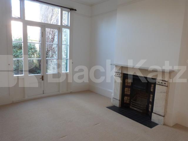 			4 Bedroom, 1 bath, 1 reception House			 Gladwell Road, Crouch End