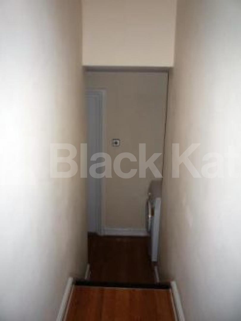 			LET, 2 Bedroom, 1 bath, 1 reception Flat			 High Street, CROUCH END