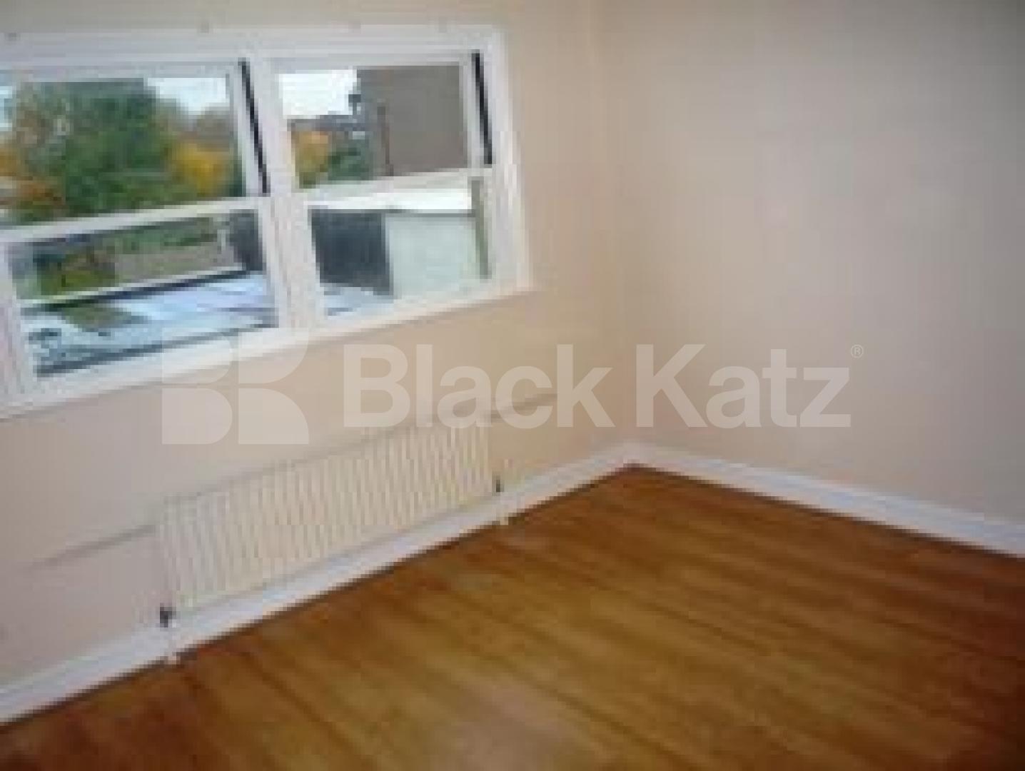			LET, 2 Bedroom, 1 bath, 1 reception Flat			 High Street, CROUCH END