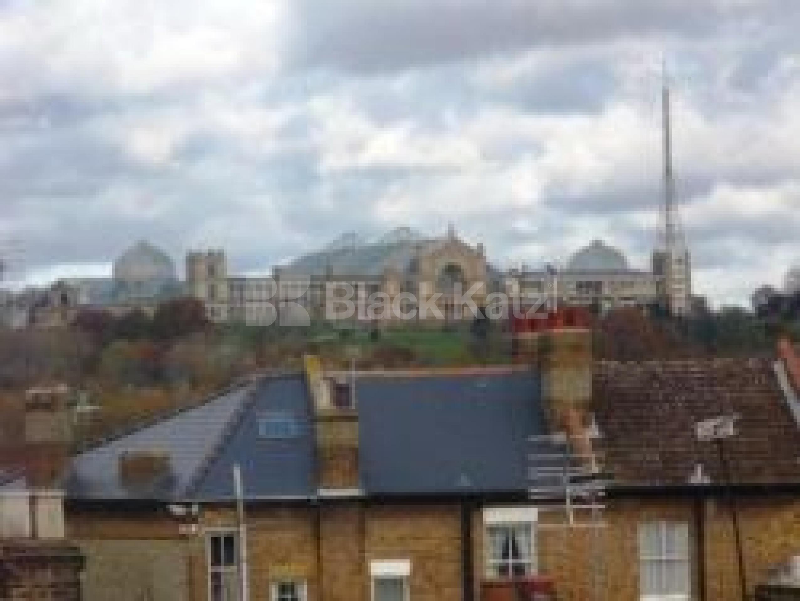 			3 Bedroom, 1 bath, 1 reception Flat			 Park Road, CROUCH END N8