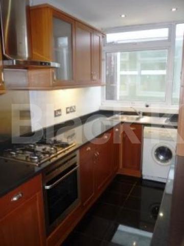 			3 Bedroom, 1 bath, 1 reception Flat			 Park Road, CROUCH END