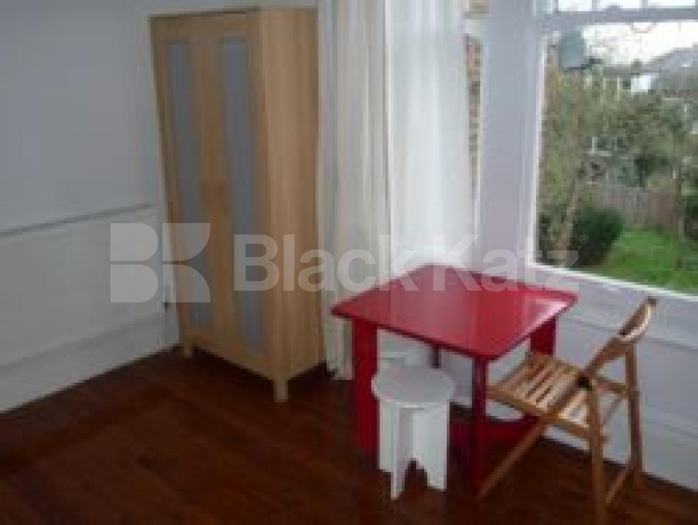 			Great studio!, Studio Apartment, 1 bath, 1 reception Studio			 Wellfield Avenue, MUSWELL HILL