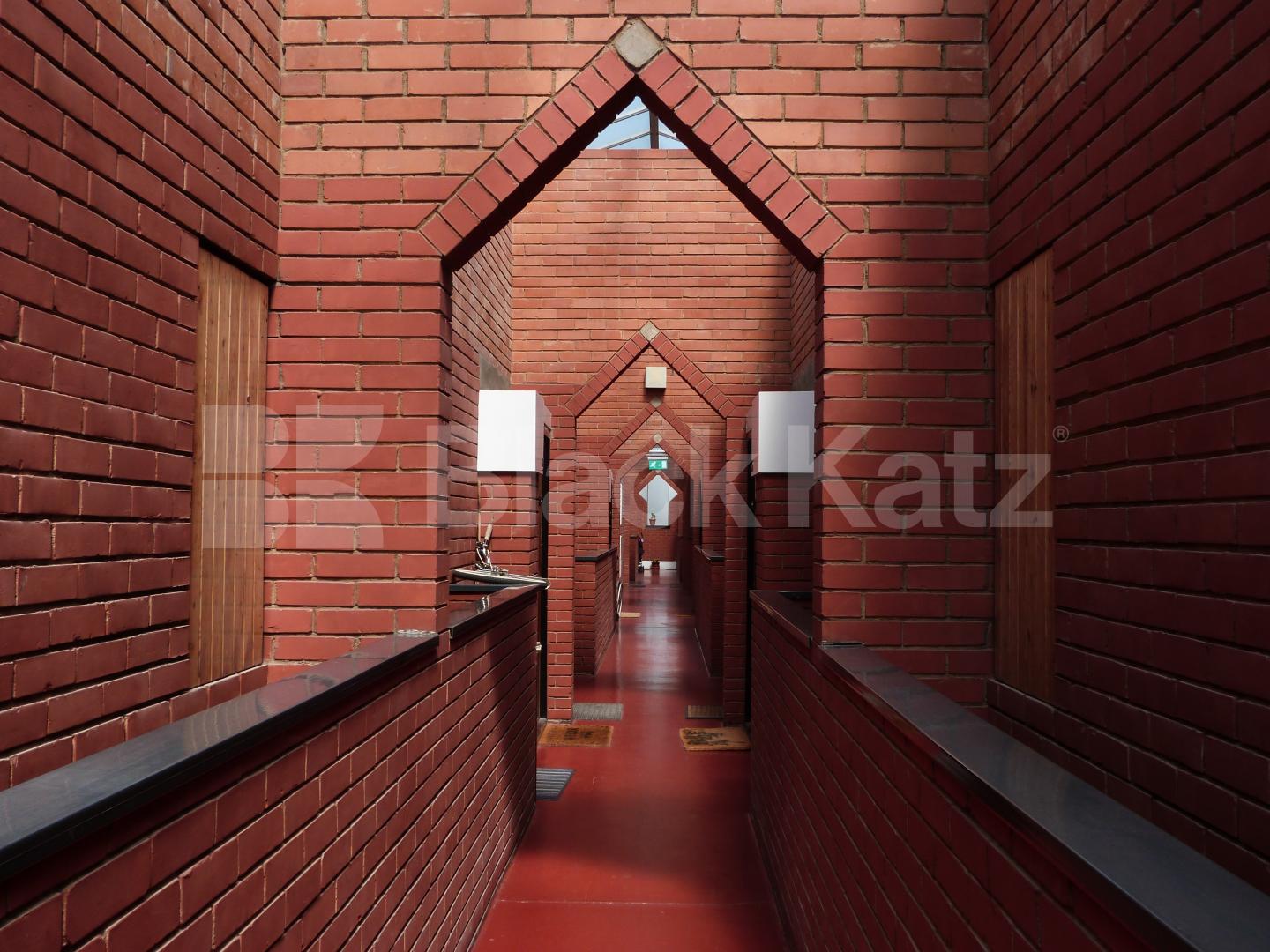 			2 Bedroom, 1 bath, 1 reception Flat			 Forest Court, Holden Avenue, North Finchley/Woodside Park