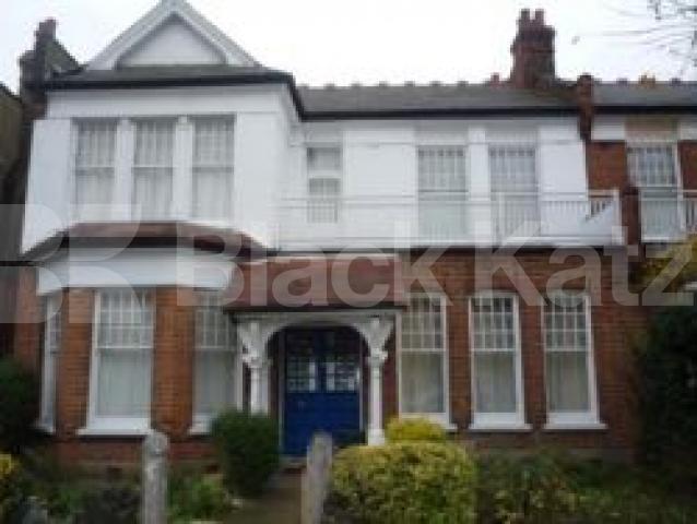 			Great studio!, Studio Apartment, 1 bath, 1 reception Studio			 Wellfield Avenue, MUSWELL HILL