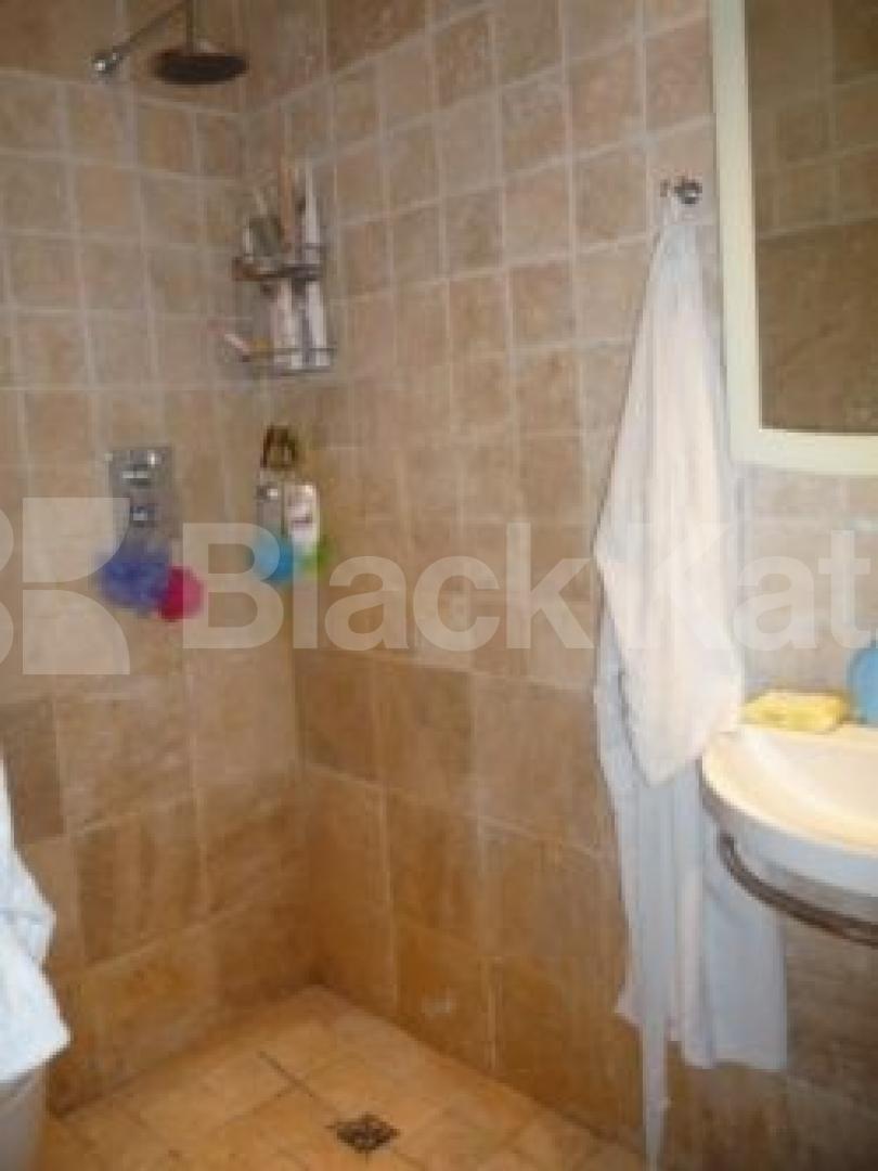 			Amazing property!, 2 Bedroom, 1 bath, 1 reception Flat			 Woodland Gardens, MUSWELL HILL